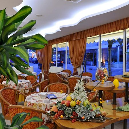 Hotel Al Prater Lignano Sabbiadoro Exterior foto