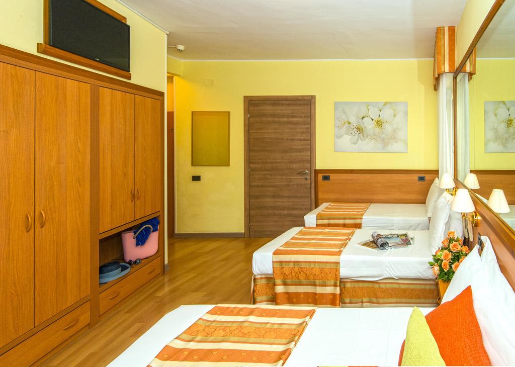 Hotel Al Prater Lignano Sabbiadoro Exterior foto