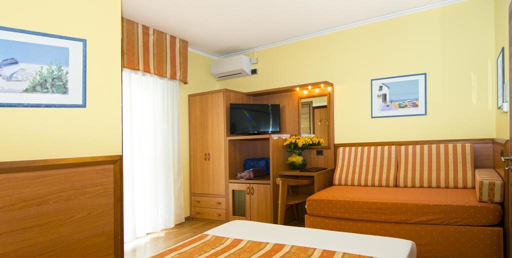 Hotel Al Prater Lignano Sabbiadoro Exterior foto