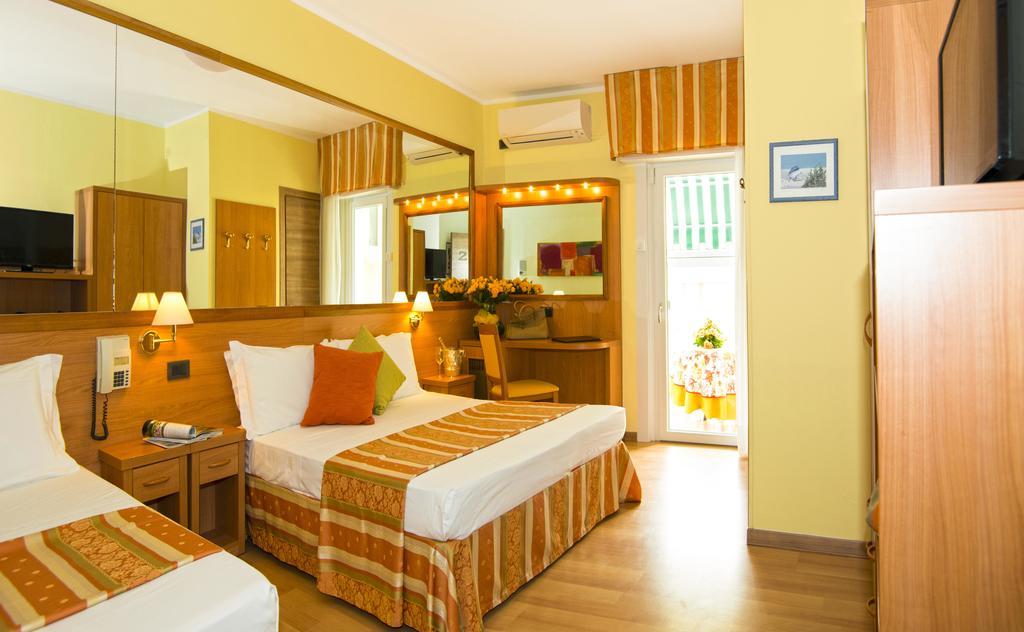 Hotel Al Prater Lignano Sabbiadoro Exterior foto